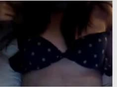 Cute Asian Girl Masturbating on Webcam